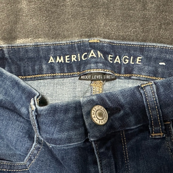 American Eagle Curvy Jeans - Picture 3 of 5